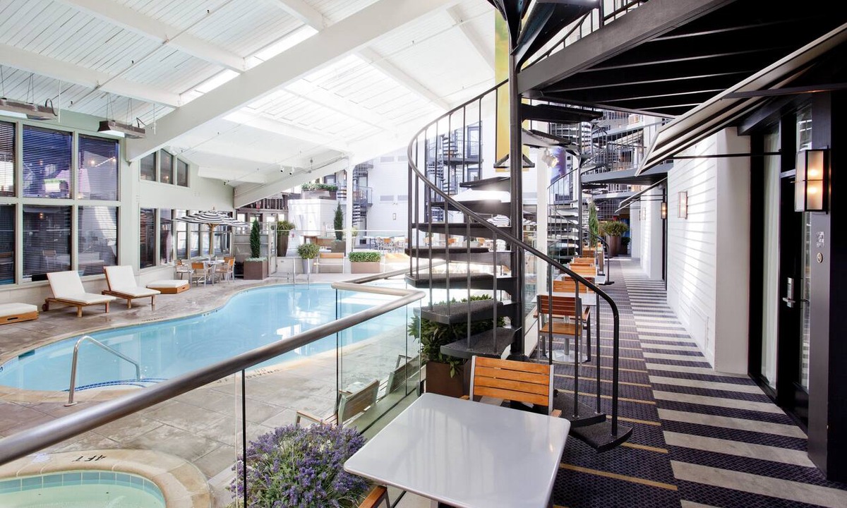 Ann Arbor Hotel | Weber's Hotel & Restaurant