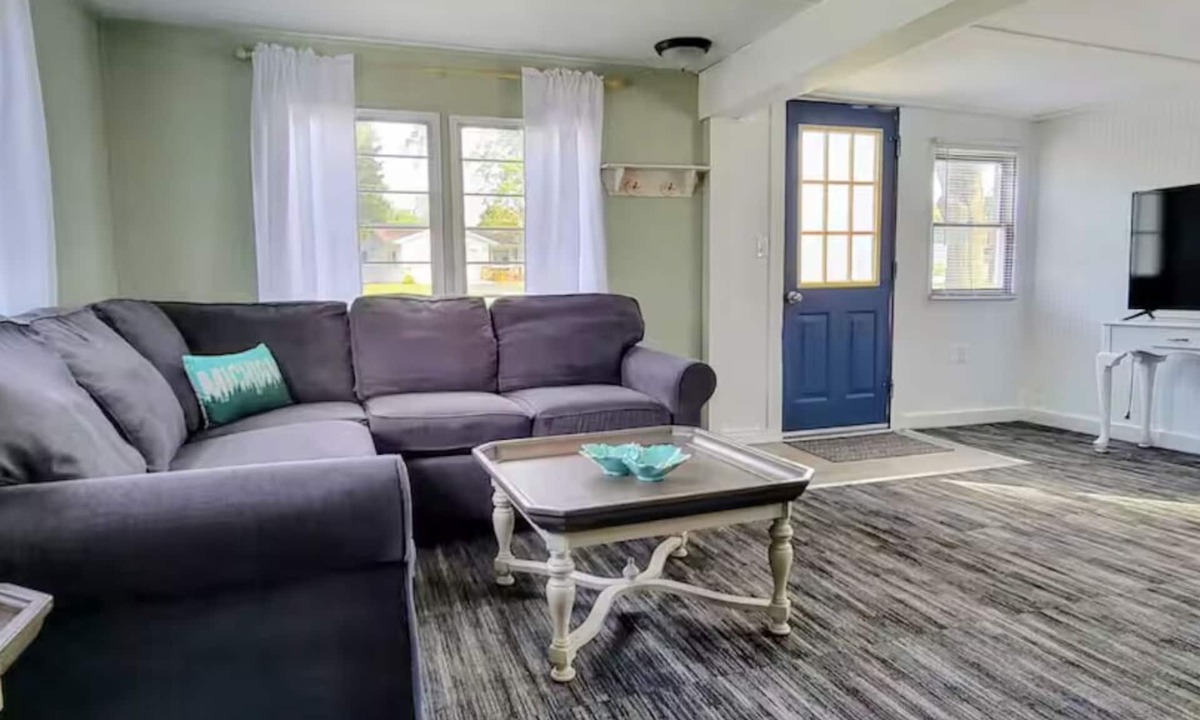 Lakeview Cottage | Welcome to Bluebird Cottage