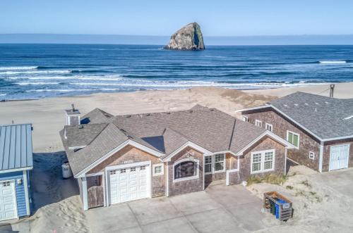 Kiwanda Shores House | Whales Tail Cottage