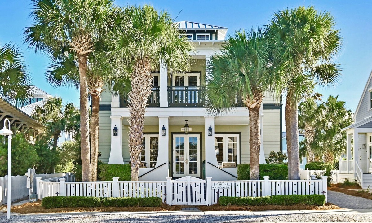 Sunnyside House | "White Caps Inn" Stunning home w/Private Pool in Carillon Beach. Walk to beach!