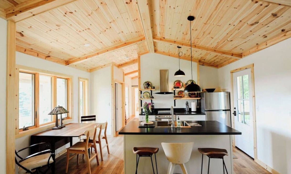 Leland House | White Pine Cottage