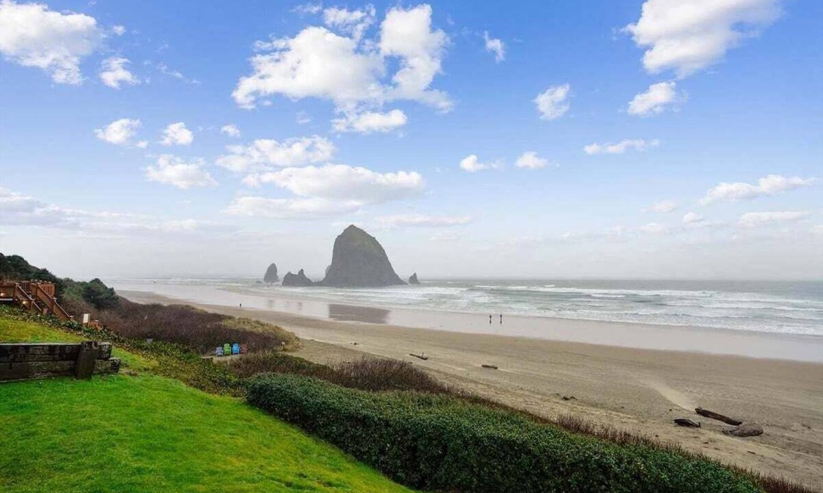 Downtown Cannon Beach House | Windjammer - Beach Access!