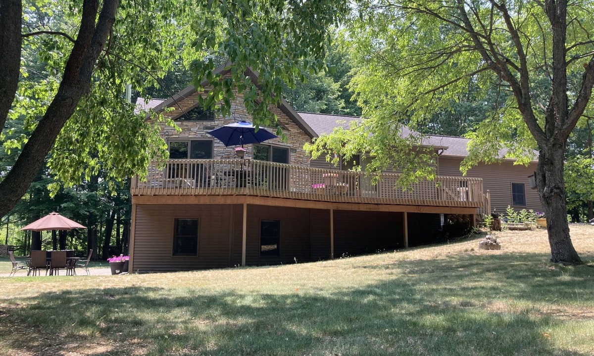 Elwell House | Wise Retreat - Casino, CMU, Football & Nurses
