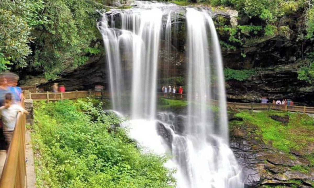 Lake Toxaway Cabin | Wonderful Mountain Cottage+Waterfalls+Golf+Peace+Stars Full kitchen! Come unwind