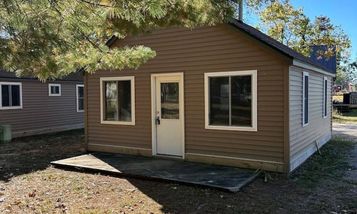 Indian River Cabin | Woodhaven Cottage 19