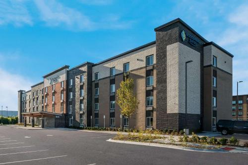 Sterling Heights Hotel | WoodSpring Suites Detroit Sterling Heights