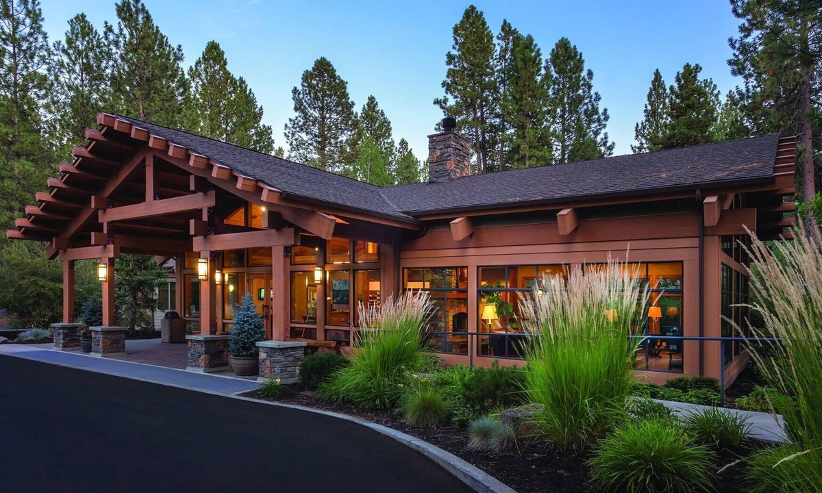 Bend Resort | You will keep coming back for more!