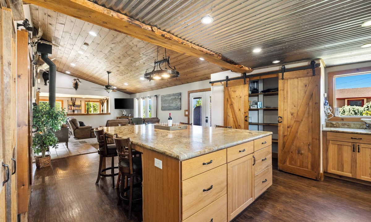 Williamson Villa | Zebra Retreat Compound