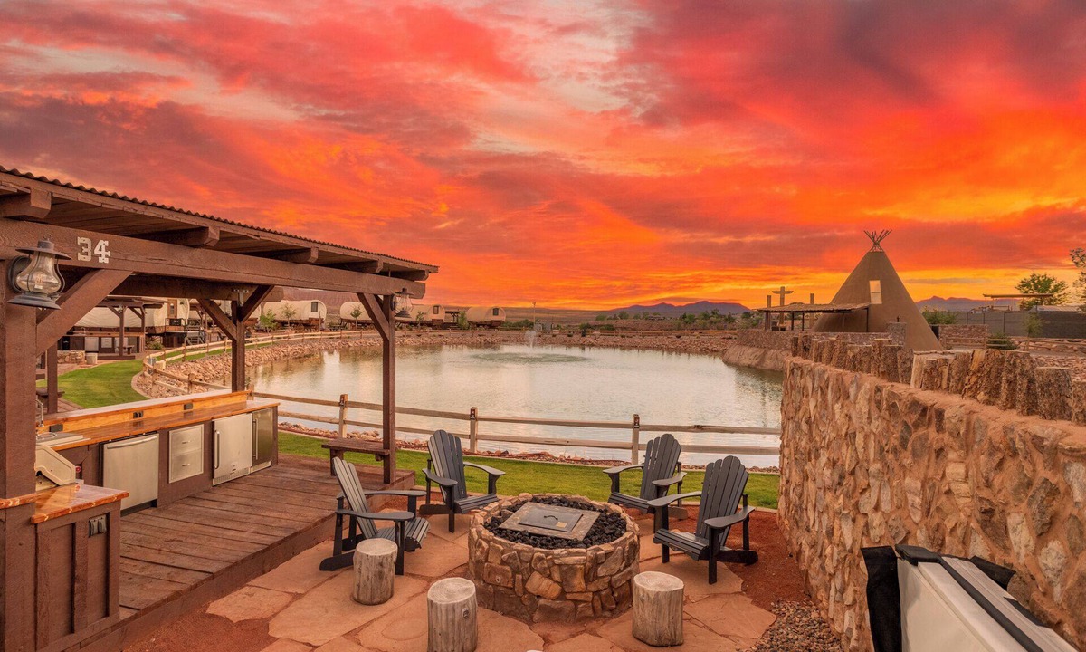 Virgin Resort | Zion White Bison