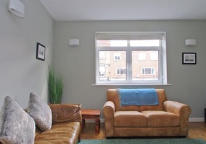 Comfortable Waterloo Home in London