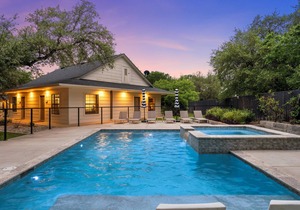 Secluded Poolside Getaway where Boutique Hotel Vibes meet Nature