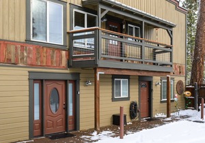 Sisters Home Lower - One bedroom/One bath - Sleeps upto 5