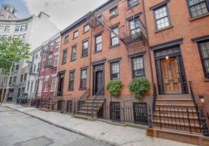 Sleek West Village Studio w/ Courtyard, nr NYU, by Blueground