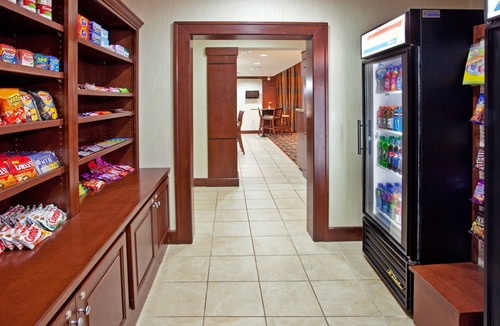 Simonton Lake Condo | 1 Bedroom | Free Wi-Fi + Breakfast, Indoor Pool