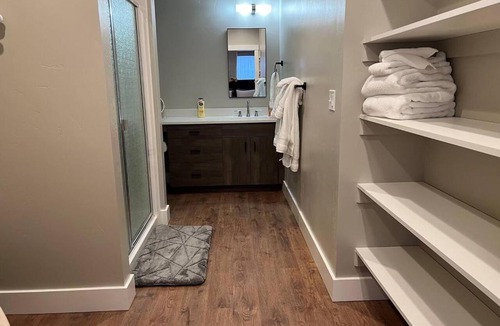 La Grande Apartment | 101 Spacious Two bedroom apartment in La Grande