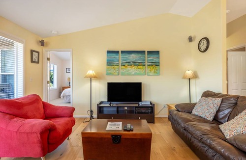 Hood River House | 102 m² House ∙ 2 bedrooms ∙ 4 guests