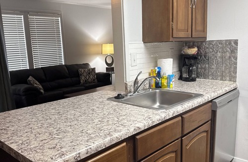 Daphne Condo | 1085 Cozy 1 Bedroom Condo on Mobile Bay