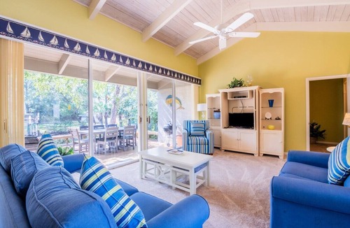 South Beach Condo | 1582 Lagoon Villas- 3b/3b neat South Beach Marina, Pickleball
