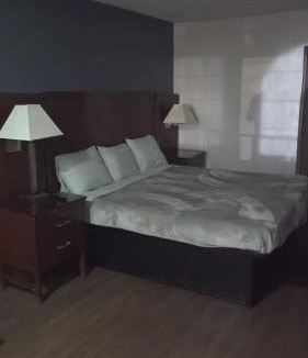 Jackson Apartment | 1BR 1B Sleeps 4 Full Kitchen 2 Beds Suite 134