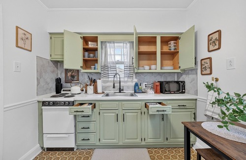 Maumee Apartment | 1br apt - heart of Uptown Maumee w/Fiber WiFi. #3