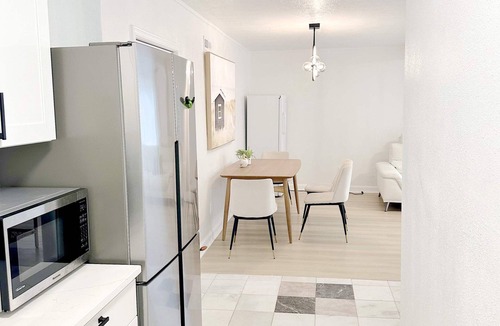 Hillsboro House | 2 Acre Private Land-Fully Remodeled - All New Peaceful 2BR Single Level Townhome