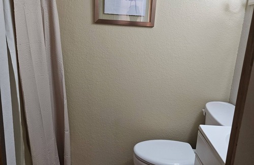 Silver Creek Village Apartment | 2 bdr 1 bath overlooking beautiful Lake Buchanan