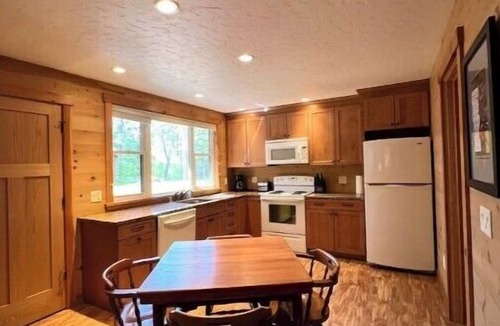 Manitowish Waters Cabin | 2 BDR! On Alder Lake!