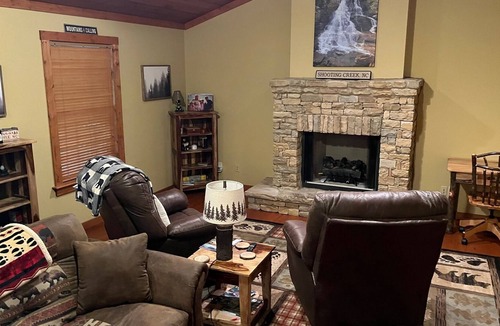 Hayesville Cabin | 2 Bedroom 1 Bath Hayesville Cabin