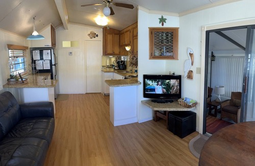 Key Largo Cottage | 2 bedroom & 25' Boat Dock ~ Waterfront Atlantic Side Tiki to fish/swim/paddle.
