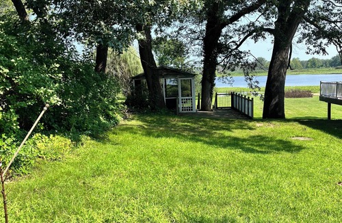 Mill Creek House | 2-bedroom bungalow with lake access