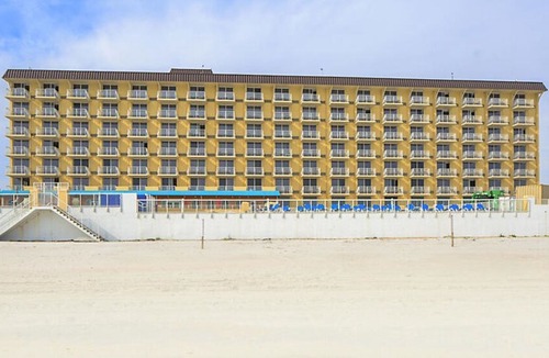 Ormond Shores Villa | 2 Bedroom Oceanfront at Casa Del Mar Beach Resort