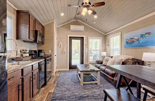 Clarkesville Cottage | 2 Bedroom Tiny Home near Lake Burton, Georgia in the Blue Ridge Mountains