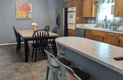 Moreauville House | 2 BR 1 Bath + 1 BR 1 Bath Studio Apt Pet Friendly Fenced Yard Country Setting