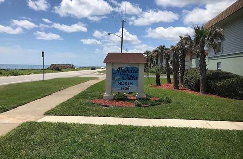 Surfside Estates House | 2 BR, 2 BA Townhome in Ormond By the Sea