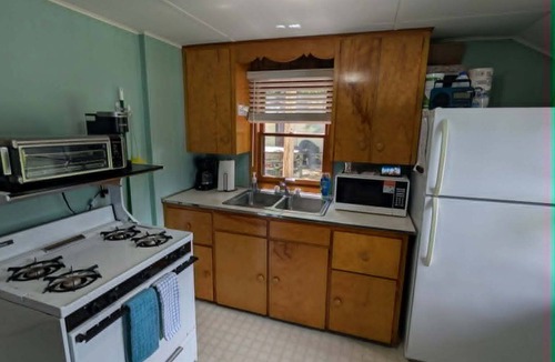 Chetek Cabin | 2‑BR Lake Escape Pontoon Available