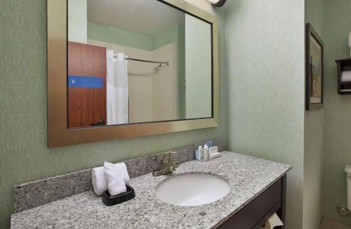 South Bend Hotel | 2 Exclusive Suites w/Free Breakfast – Great for Extended or Short Stays