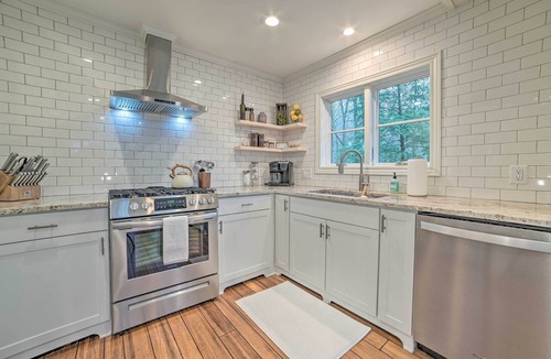 Birchwood Farms House | 2 Mi to Tunnel of Trees: Home w/Furnished Deck