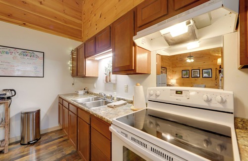 Cosby Cottage | 2 Pet-friendly Units w/Decks & Fire Pit in Cosby