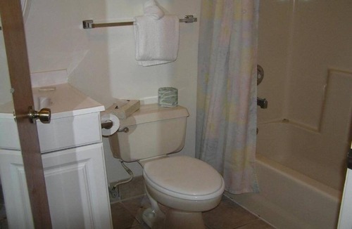 Little Torch Key Hotel | 2 Queen Suite w/Water Views, Pool & Beach Access | Breakfast Included