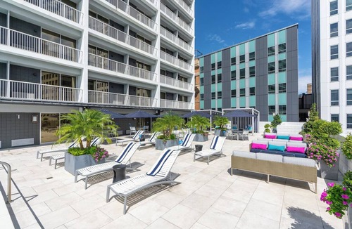 Central Business District Hotel | 2 Queens Std Room, Holiday Inn – Onsite Restaurant, Near Bourbon Street, 2 Units