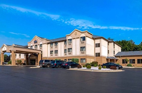 Jackson Hotel | 2-Star Hotel ∙ Comfort Inn & Suites - Jackson