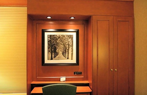 Thurston Hotel | 2-Star Hotel ∙ Hampton Inn Ann Arbor - North