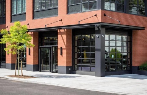 Hunters Point Apartment | 2 Units | Enjoy City Exploration from Convenient – Convenient Subway Access