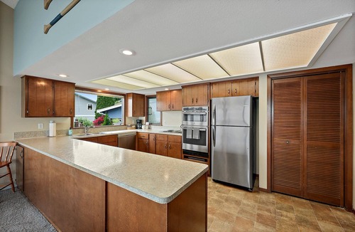 Gig Harbor House | 200' Waterfront classic home ~ AC on a Private Raft Island