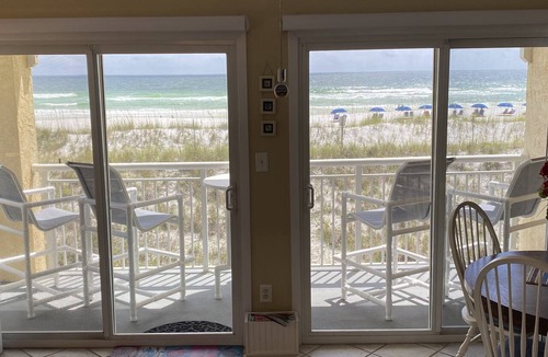 Fort Walton Beach Condo | #201- GULF FRONT, END UNIT. BOOKING SPRING AND SUMMER! BCH SERVICE INCLUDING.!
