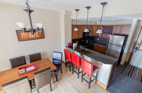 Canmore Ski Chalet | 202 Canmore home with beautiful views