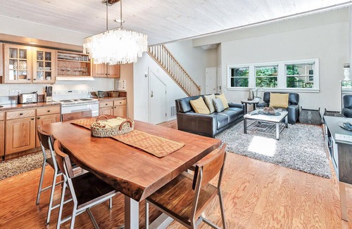 Incline Village Condo | 215 Forest Pines | 3BR/2BA Incline | Hot Tub & Mtn View