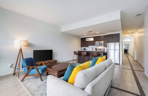 Downtown Detroit Apartment | 2BR Downtown Luxury Getaway