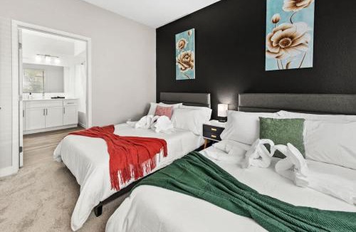 McDowell Mountain Apartments Apartment | 2BR Retreat near Thompson Peak Pkwy with Pool & BBQ