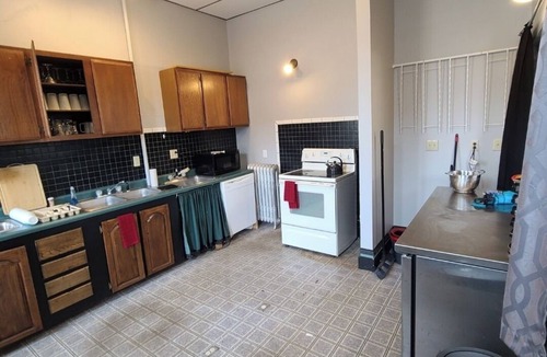 South Range Apartment | 2BR SXS Trail Access,Near MTU, Keweenaw, Houghton, walk to Dining Bars